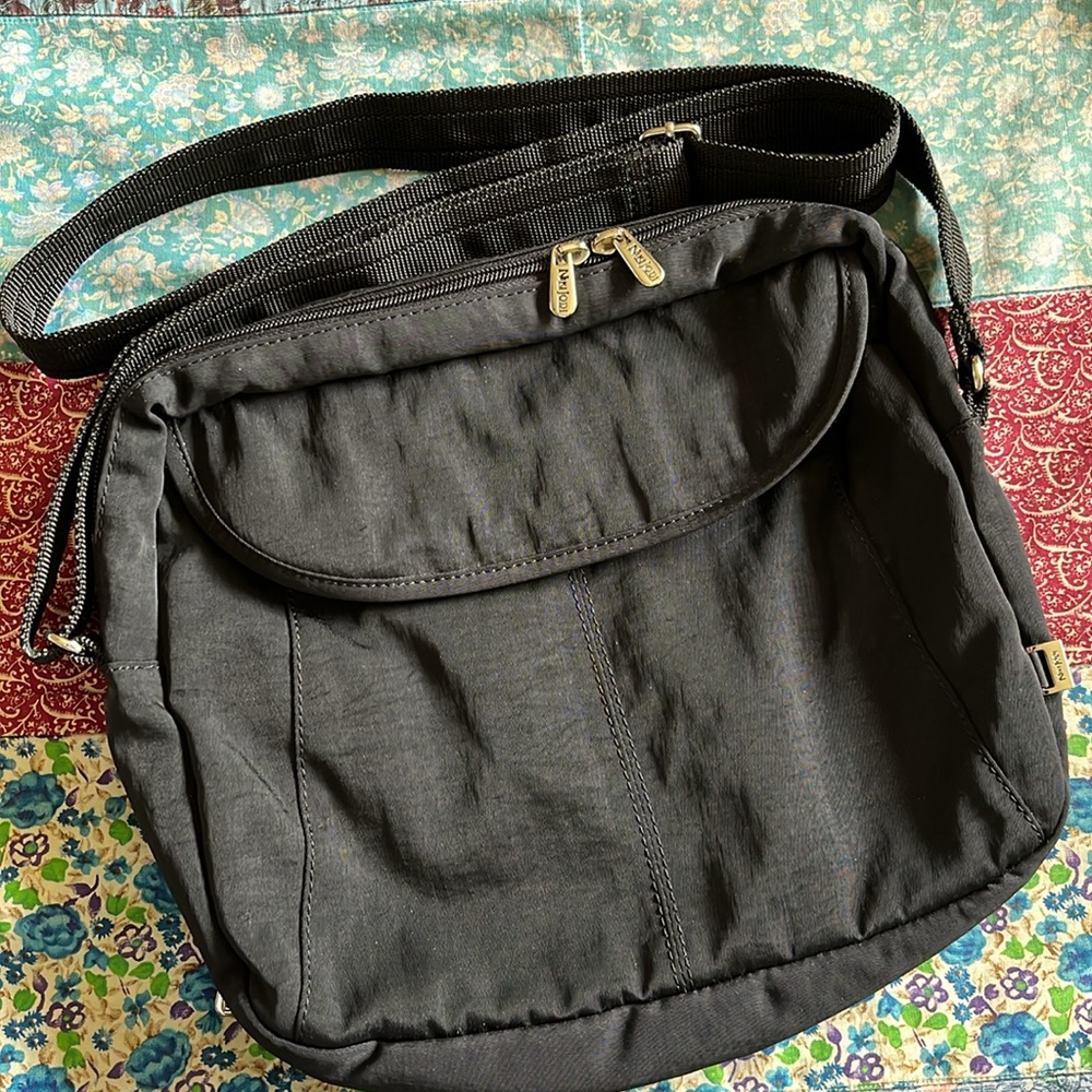 Niki Jodi Crossbody Bag
